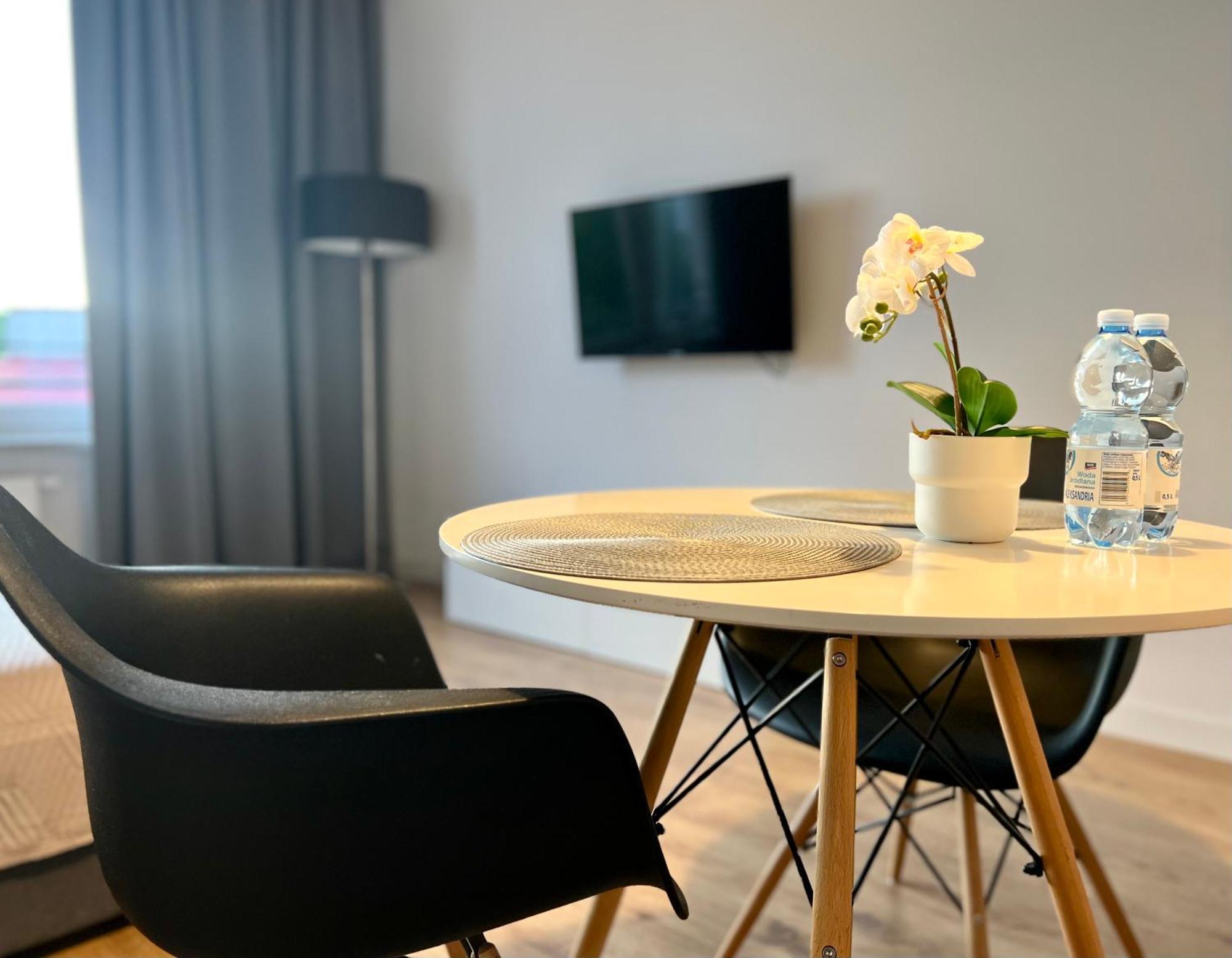 K22 Warszawa Zachodnia Slawinska 502 Apartment Ngoại thất bức ảnh